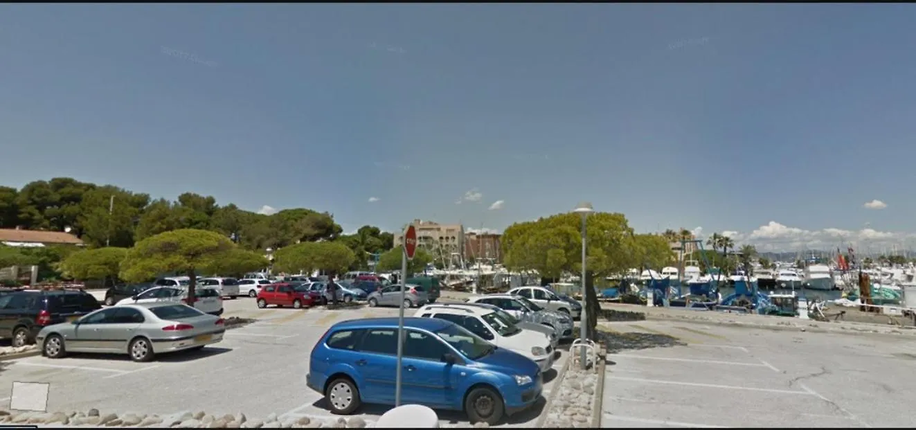 Hôtel Le Méditerranée Hyères 2*,